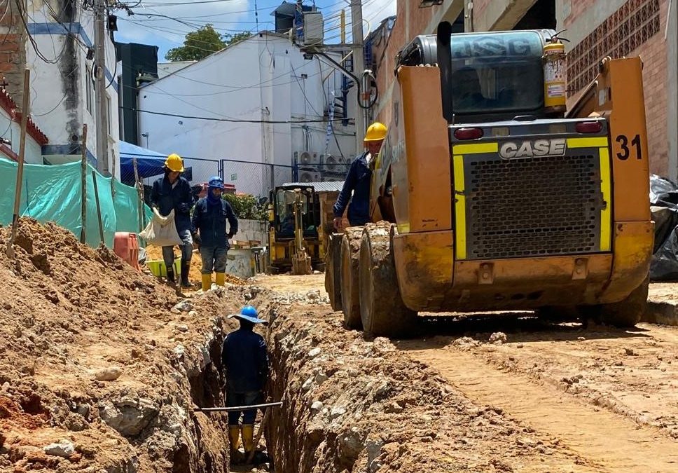 EMPAS avanza en reposición de redes de alcantarillado en Girón